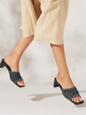 VIVAIA Shoes Juliet Square-Toe Block Heel Slide in Black/Gray | Size EU 39 / US